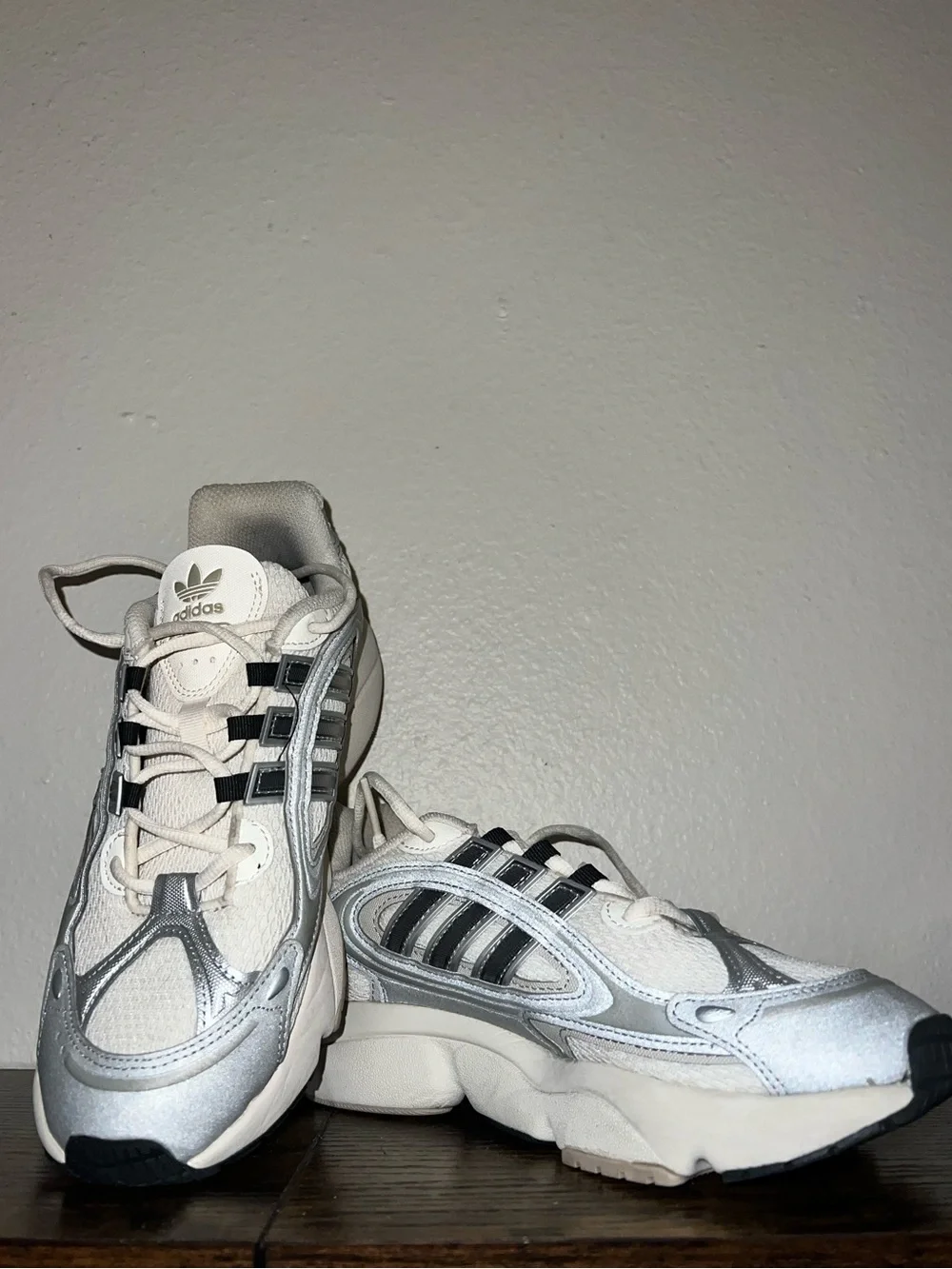 ADIDAS OZMILLEN Sneakers W8